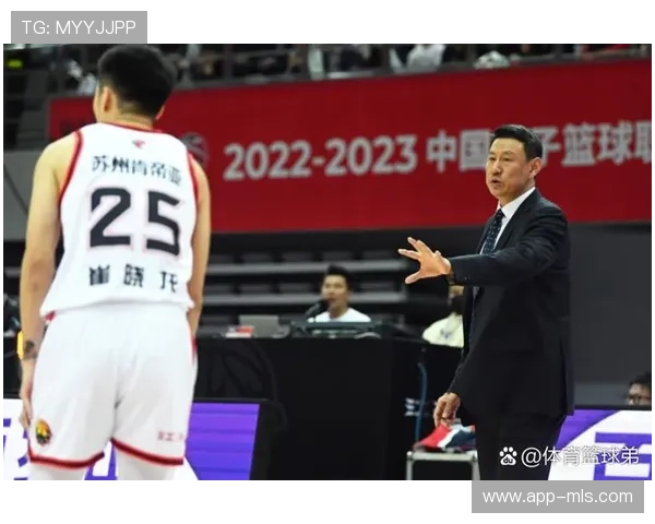 李楠禁赛期将满，北京首钢帅位更迭引关注