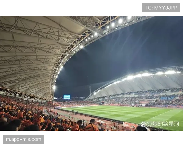 为提升观赛体验，多座中超球场完成座椅与灯光系统升级